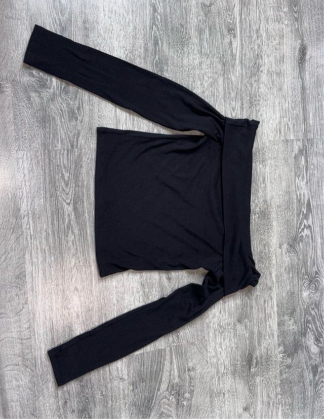 Top Stradivarius negro manga larga