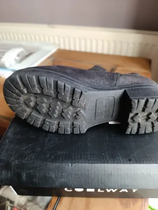 Botines Coolway Negro/Plata