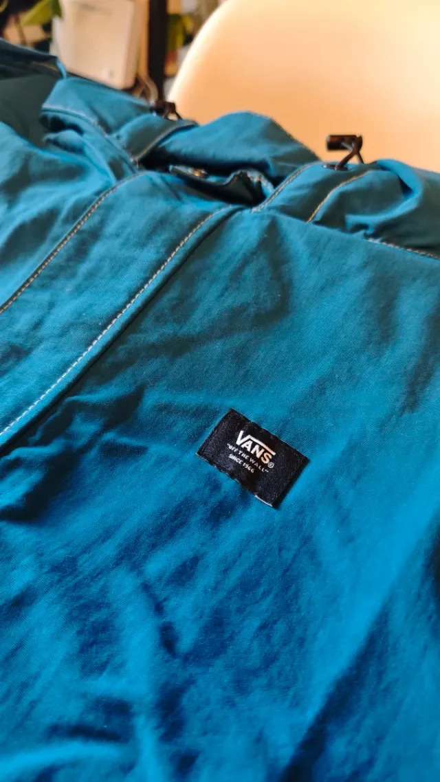 Cortavientos 3/4 Vans azul y negro