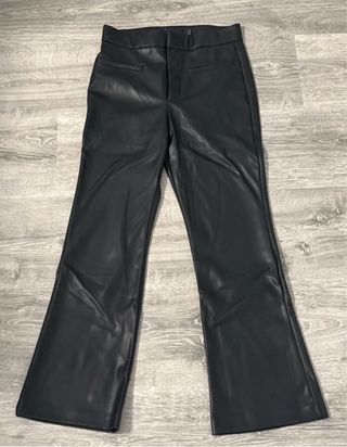Pantalones de cuero negro