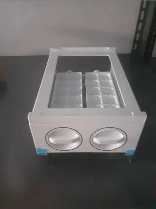 Vaschetta ghiaccio Sharp per freezer