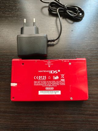 Nintendo DSi con juegos