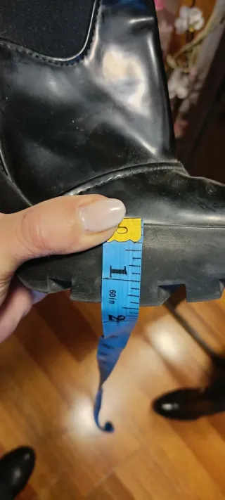 Botas altas negras con cremallera