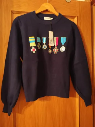 Jersey punto azul con medallas