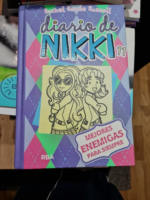 Diario de Nikki 11 - Mejores enemigas para siem...