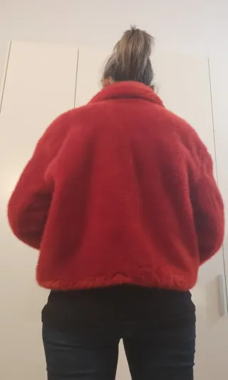 Pellicciotto ecopelliccia TRF rosso