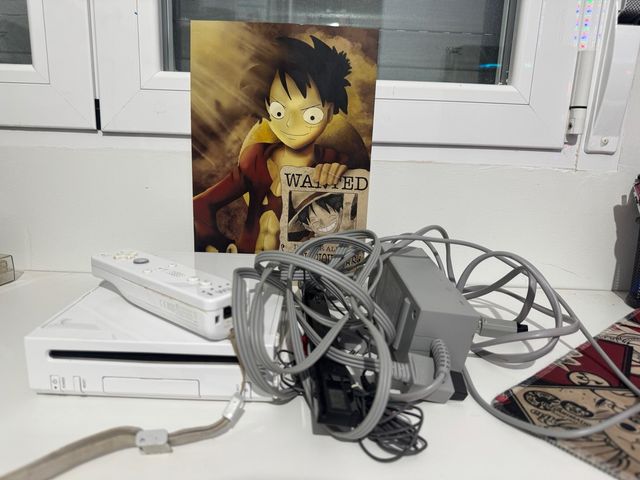 Consola Wii Blanca + Mando + Cargador