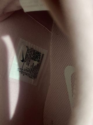 Nike Cortez rosas y blancas