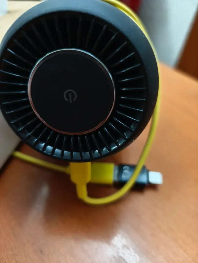 Purificador Aire por USB Negro con función de leds