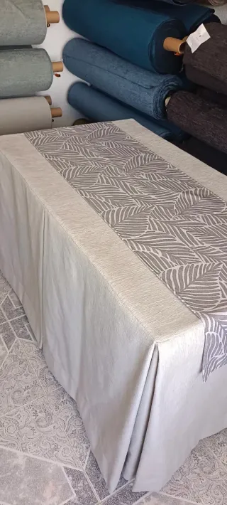 Ropa de mesa camilla en gris piedra