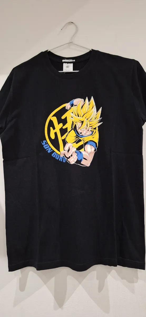 Camiseta Negra Son Goku Dragon Ball
