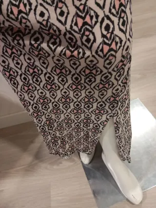 Falda Larga Estampada Beige, Rosa y Negro