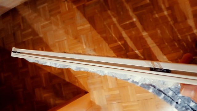 Cortina puerta caravana gris y blanca