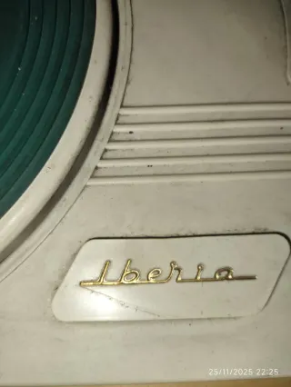 Radio Iberia Vintage Tocadiscos