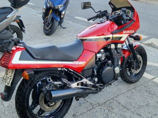 Honda CB750f