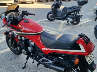 Honda CB750f