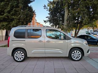 Opel Combo Life 2019 Innovation 130CV Auto 5 Plz