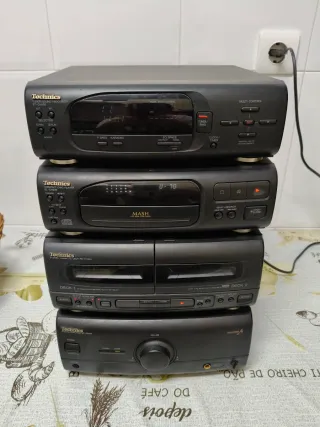 Equipo HiFi Technics SE-CH404