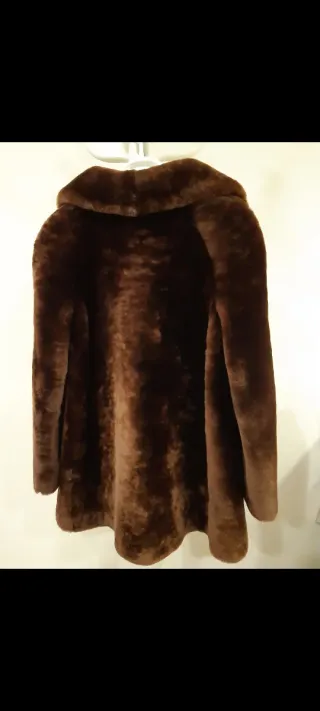 Abrigo piel muton marrón