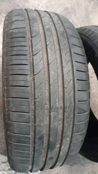 Neumáticos casi nuevos - 1200 km