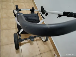 Vizaro: Chasis con Capazo, silla  y Patas Fijas