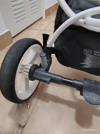 Vizaro: Chasis con Capazo, silla  y Patas Fijas