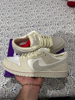 Nike Dunk Low SB City Of Love