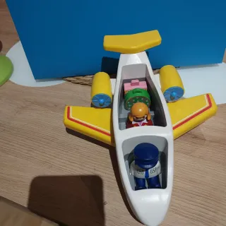 Playmobil 123 Avión con figuras y maletas