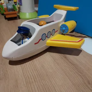 Playmobil 123 Avión con figuras y maletas