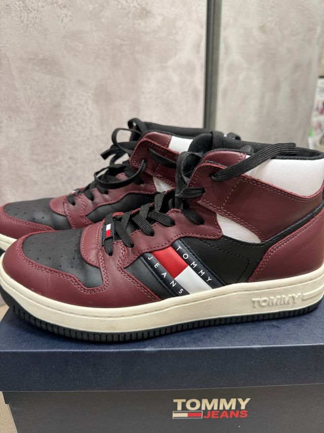 Zapatillas Tommy Hilfiger altas burdeos