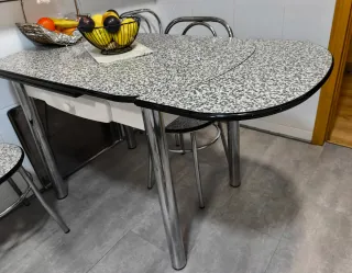 Conjunto mesa y sillas cocina