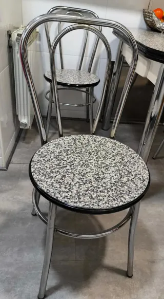 Conjunto mesa y sillas cocina