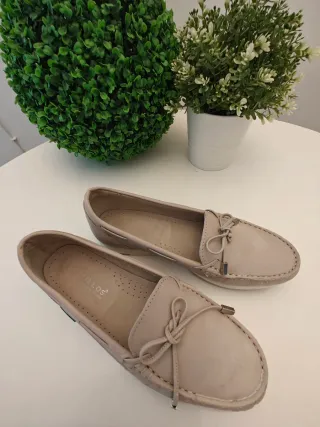 Mocasines Pitillos beige mujer