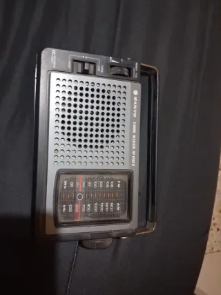 Radio Sanyo 2 Band RP 6160 D