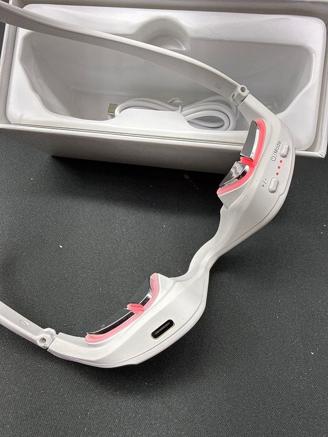 Masajeador de Ojos Blanco