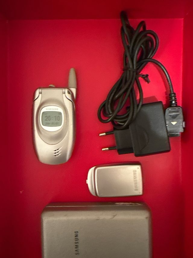 Teléfono Móvil Samsung SH T100 Vintage