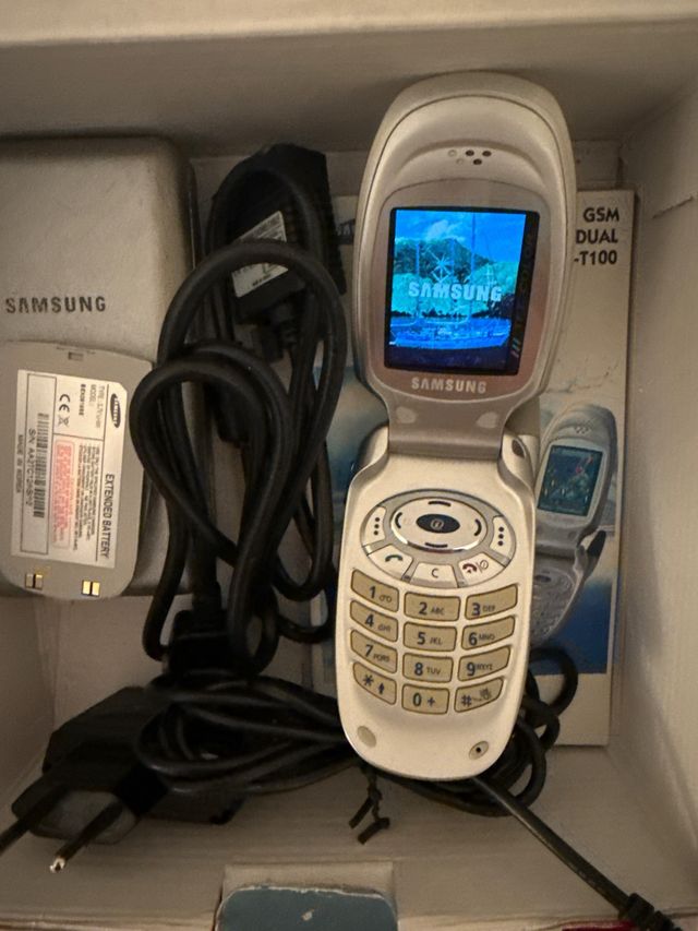Teléfono Móvil Samsung SH T100 Vintage