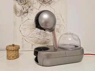 Cafetera Dolce Gusto DeLonghi