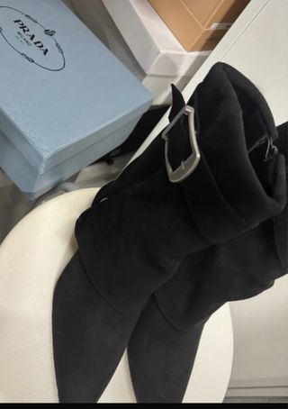 Stivaletti modello Givenc**y neri con fibbia