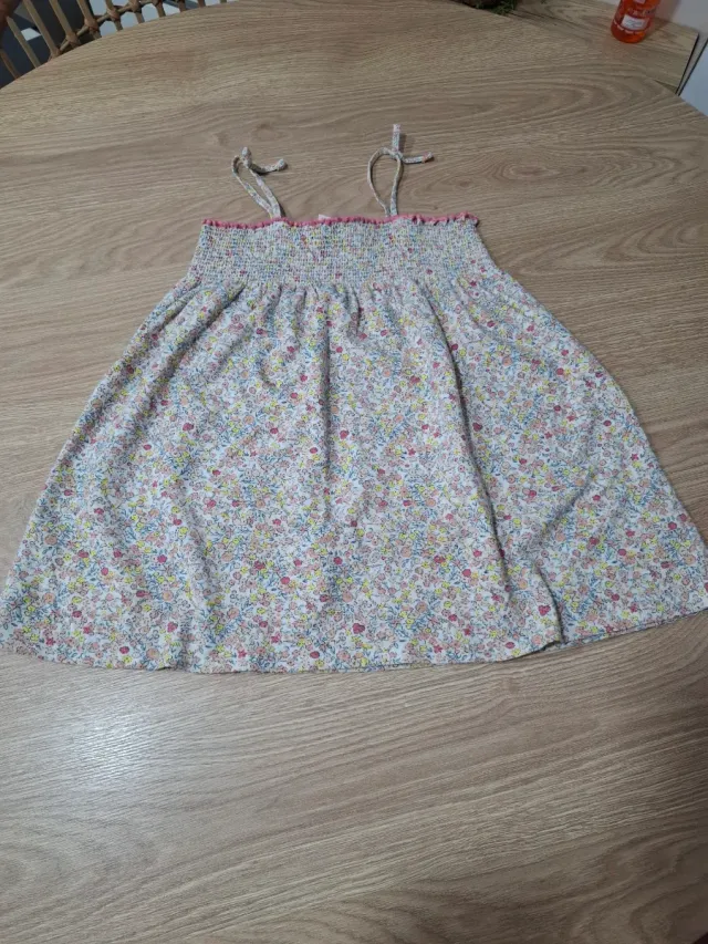 Vestido Zara floral 4-5 años