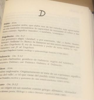Lote de dos libros nombre de niños y nombres de ni