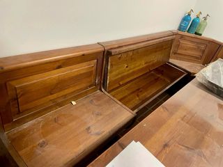 Conjunto mesa, bancos y rinconera madera