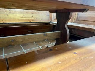 Conjunto mesa, bancos y rinconera madera