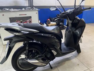 Honda SH EXCELENTE. 125cc Negra