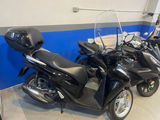 Honda SH EXCELENTE. 125cc Negra
