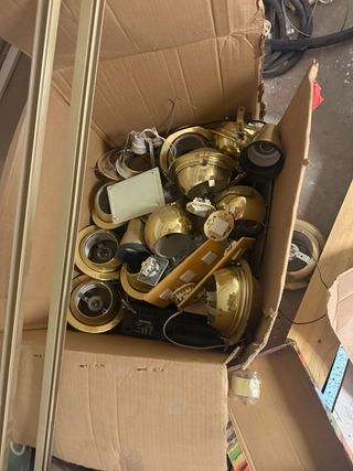 Porta Lámpara y Luz de Emergencia