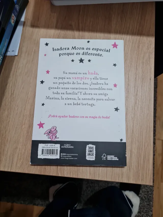 Isadora Moon va de viaje (Isadora Moon 9) (Span...