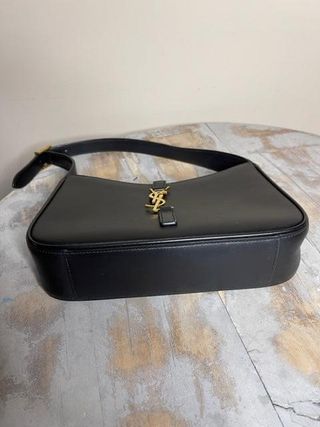 Bolso Saint Laurent YSL Negro Dorado