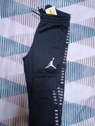 Pantalón Jordan Negro