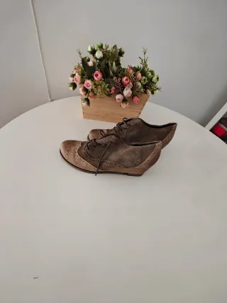 Zapatos de cuña mujer beige y marrón